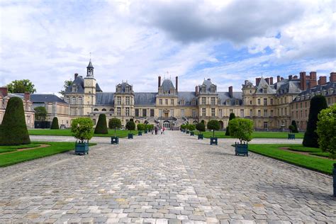 Smarthistory – The Gallery of Francis I at Fontainebleau (and French Mannerism)