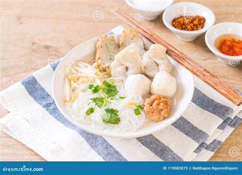 Noodles with Fish Ball in Soup Stock Image - Image of noodle, ball ...