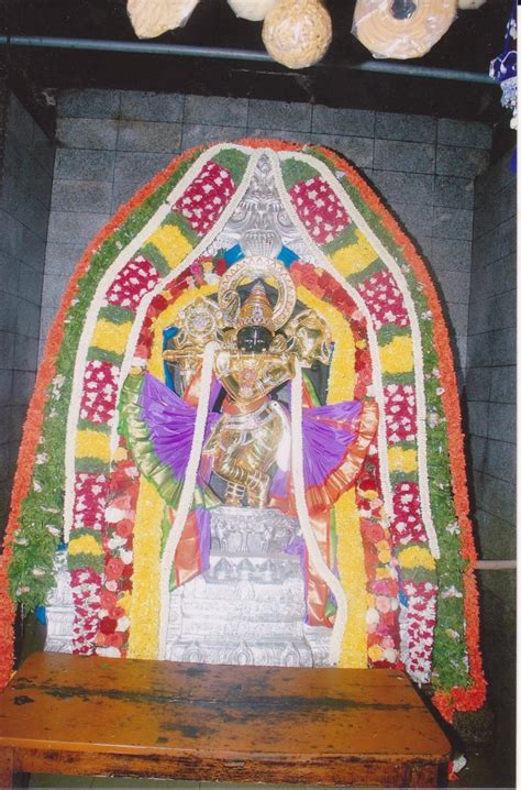 SRI VENUGOPALAKRISHNASWAMY TEMPLE, MALLESWARAM, BANGALORE ~ Blog on vishnu temples