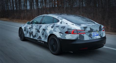 ONE Gemini Battery Doubles Tesla Model S Range to 752 Real Miles