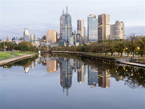 930+ Melbourne Skyline Sunrise Stock Photos, Pictures & Royalty-Free ...