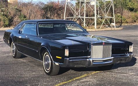 1972 Lincoln Mark IV | Barn Finds