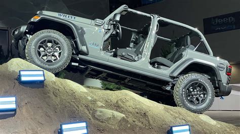 2023 Jeep Wrangler 4xe plug-in hybrid brings price cut with new Willys ...