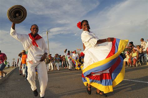 Mambo, Salsa, and Tango – The Roots of Latin Dance - Destenaire