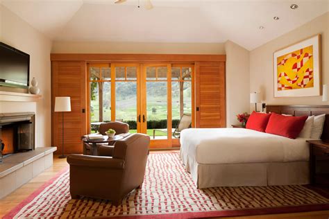 Monterey Bungalows | San Martin Hotel Rooms | Rosewood