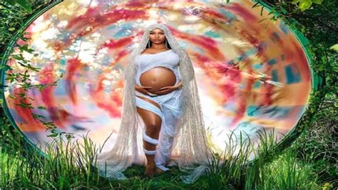 Nicki Minaj announces her pregnancy on Insta - TheDailyGuardian