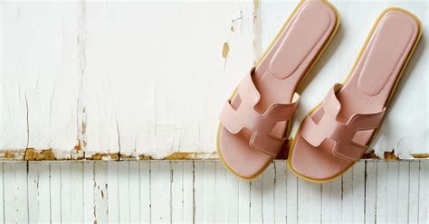 18 Comfortable But Stylish Shoes For Flat Feet | HuffPost Life