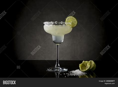 Classic Lime Margarita Image & Photo (Free Trial) | Bigstock