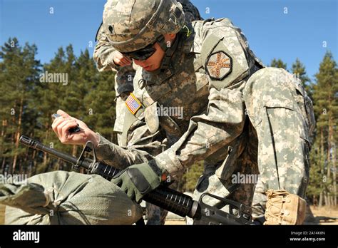 M16 rifle hi-res stock photography and images - Alamy