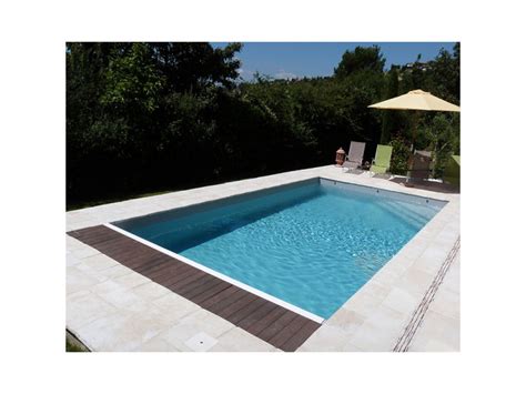 Volet de piscine immergé avec moteur dans l'axe