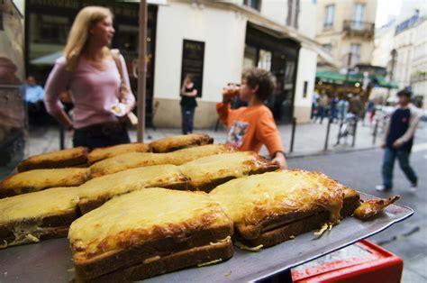 Gourmet on the go: the best street food in Paris - Lonely Planet