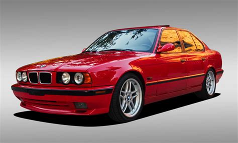 BMW 540i E34 specs, performance data - FastestLaps.com