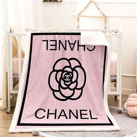 Chanel Flower Logo Luxury Brand Premium Fleece Sherpa Blanket Sofa Decor BL3063 – Let the colors ...