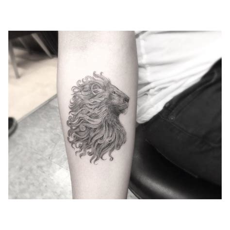 Lion Crest Tattoo - Best Tattoo Ideas Gallery