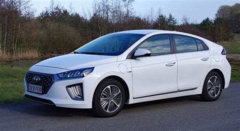 Biltest: Hyundai Ioniq plug-in hybrid Premium - Prøvekørsel ...