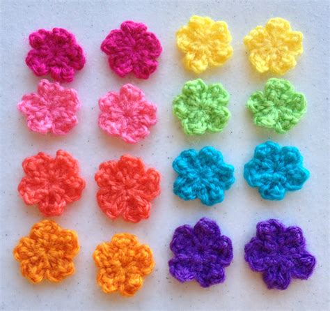 Make ALL The Things!: Small Flower Crochet Pattern