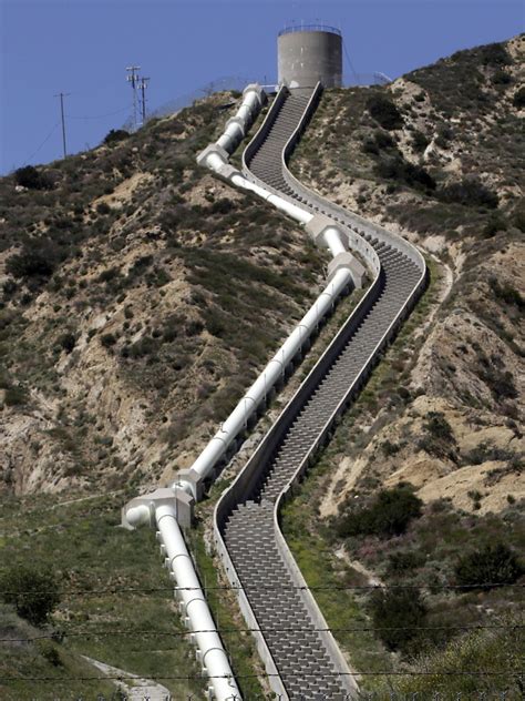 How An Aqueduct Turned Los Angeles Into A 'Garden Of Eden' | WBUR