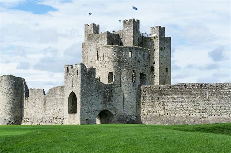 These 11 Irish castles showcase the dramatic beauty of historic Ireland - Lonely Planet