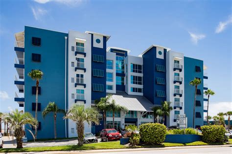 Coconut Palms Beach Resort II a Ramada by Wyndham | New Smyrna Beach, FL Hotels