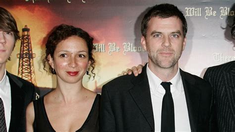 Paul Thomas Anderson doesn't really care for this horrible photo of him ...