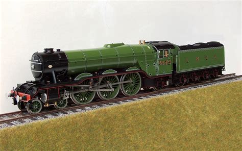 ‘FLYING SCOTSMAN’ LNER Live Steam 4-6-2 | Accucraft UK Ltd