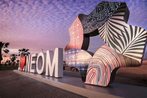 Neom: The City of the Future - RTF | Rethinking The Future