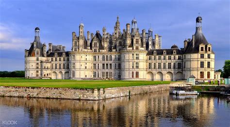 Blois, Cheverny, and Chambord Castle Tour in Loire Valley with Food and ...