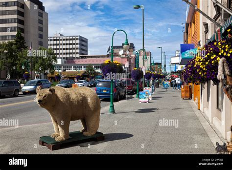 Stuffed bear to attract tourists on downtown street in Anchorage Stock ...