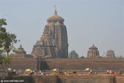 Lingaraja Temple at Bhubaneshwar - Kalinga Architecture Masterpiece ...