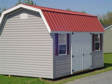 Barn Red Metal Roof - AvaLindell