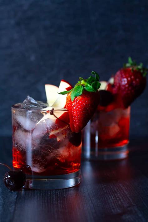 37 Rocking Red Cocktail Recipes - Aspiring Winos