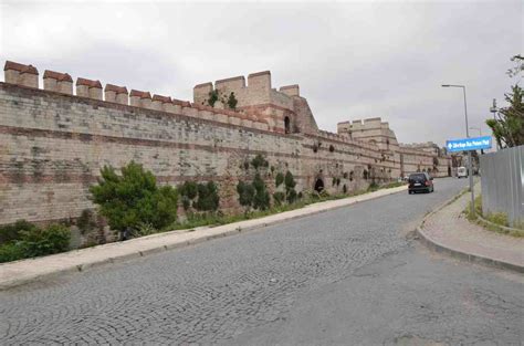 Theodosian Walls of Constantinople (Istanbul, Turkey) - Nomadic Niko