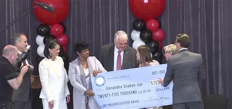 Las Vegas teacher receives $25,000 Milken Educator Award