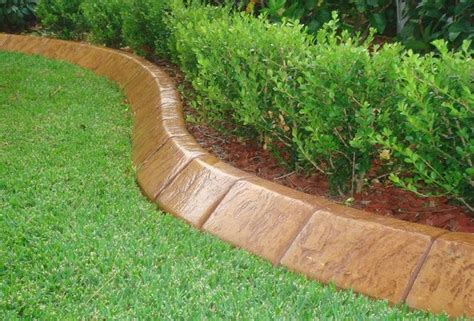 Simple Glossy Bricks For Grass Edge - Best Lawn Edging Ideas: Beautiful, Simple, Easy Lawn ...