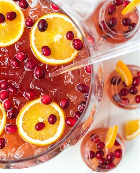 Easy Christmas Rum Punch. Refreshing and delicious! Not to sweet and ...