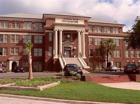 Jeff Davis Hospital, several Houston houses receive landmark designation