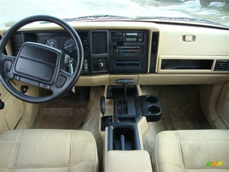 1996 Jeep Cherokee SE 4WD Dashboard Photos | GTCarLot.com