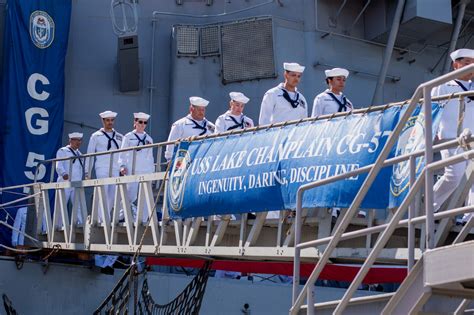 USS Lake Champlain Decommissions After 35 Years of Distinguished Service > Commander, U.S. 3rd ...