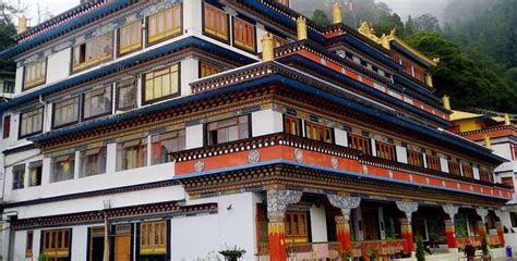 5 Best Monasteries to Visit in Darjeeling