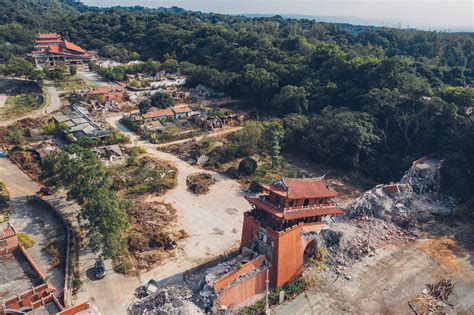 Explore ruins in Taiwan 02｜Taiwan Folk Village｜台灣民俗村 on Behance