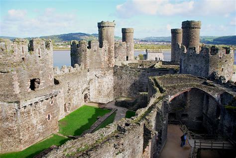 CONWY CASTLE GREAT HALL INTERIOR VIEWED FROM THE SOUTH WES… | Flickr