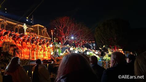 NEWS: Times and Dates Announced for the Disneyland Candlelight Processional! - AllEars.Net