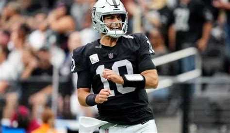 Raiders Quarterback Jimmy Garoppolo Hospitalized After Back Injury in ...