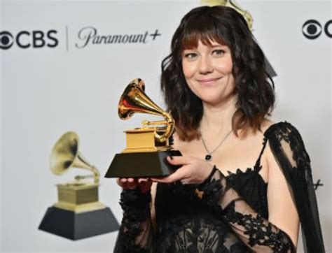 Santa Clara Native Molly Tuttle Wins Big at Grammy Awards – Santa Clara News Online