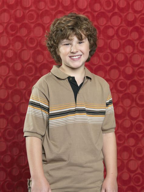 Nolan Gould as Luke Dunphy in #ModernFamily - Season 2 Modern Family ...