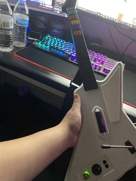 How to connect Guitar Hero PC Wireless Controller? : GuitarHero