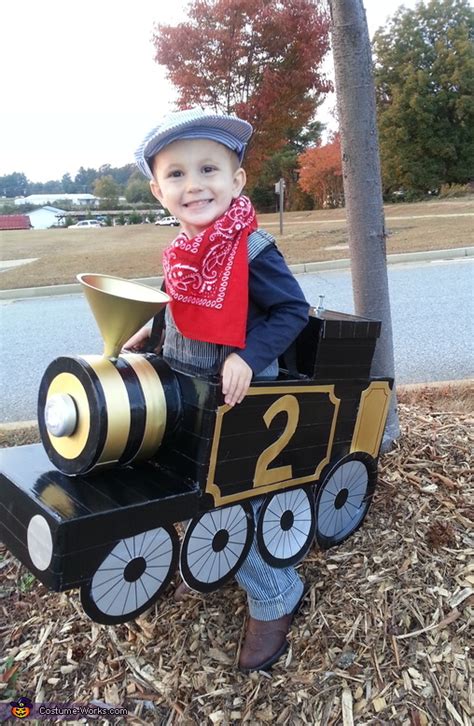 The Little Halloween Train Costume | DIY Tutorial