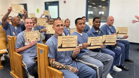 Santa Rosa Correctional Institution celebrates 17 inmates for ...