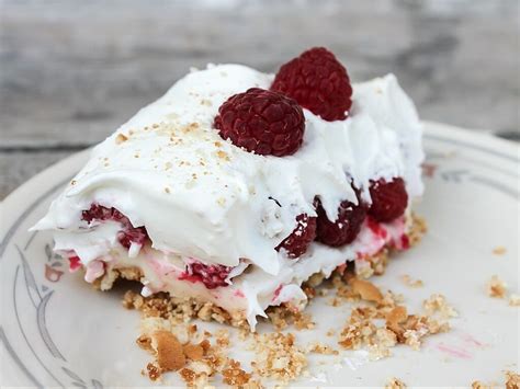 Raspberry Torte Recipe | Raspberry torte, Torte recipe, Recipes