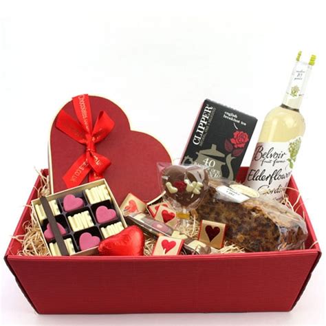 Dress womens clothing: Luxury chocolate hampers uk